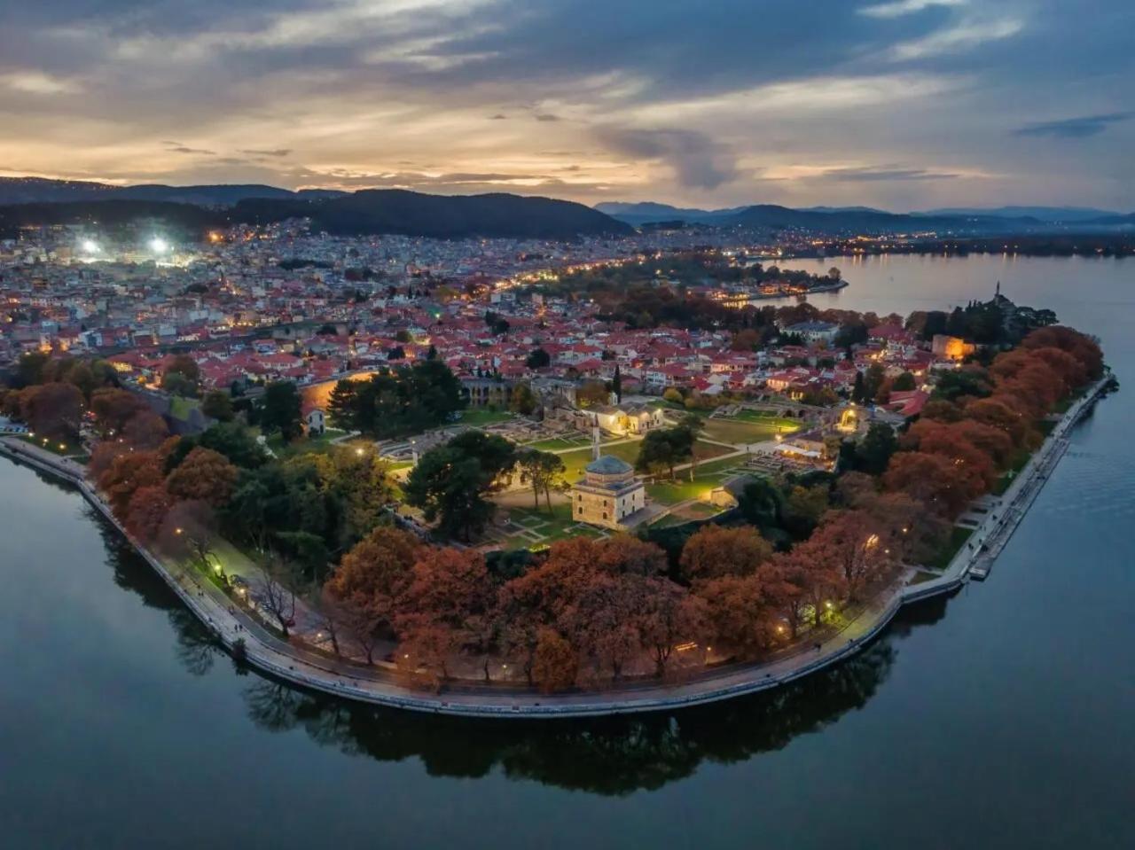 Cozyio- Ioannina City Center, Luxury Accommodation Exterior photo